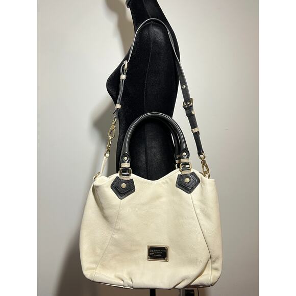 Marc by Marc Jacobs Ivory/Black Classic Q Color Block Fran Crossbody Purse Bag - Picture 1 of 7